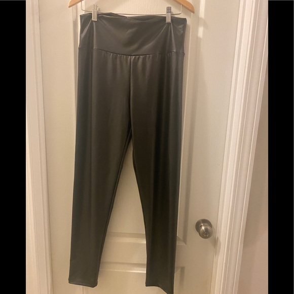 Imagination pleather Leggings - Picture 1 of 3